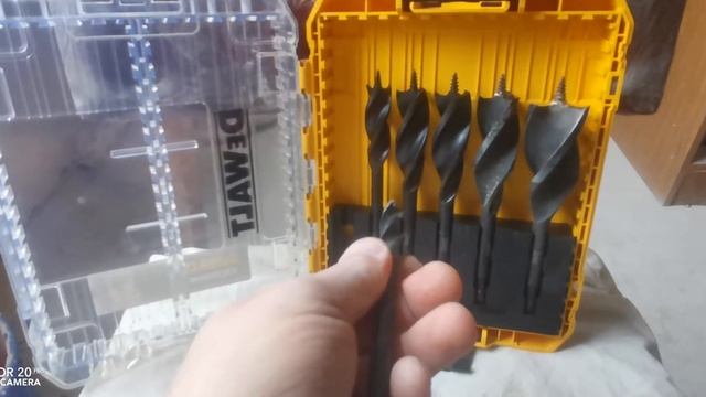 обзор набора свёрл по дереву в кейсе для импакта от DEWALT смотреть онлайн