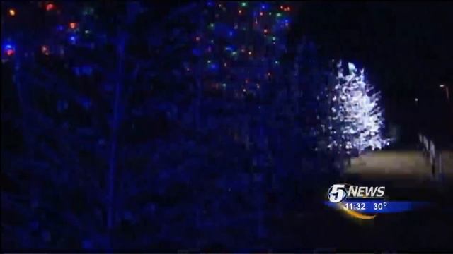 Meet Gangnam Style Christmas Light Creator смотреть онлайн
