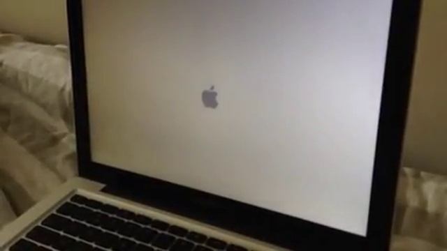 MacBook Pro 13" 2011 SSD bootup смотреть онлайн