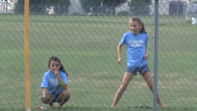 Lionville Little Sisters - Ella Marrollo and Olivia Hahn смотреть онлайн