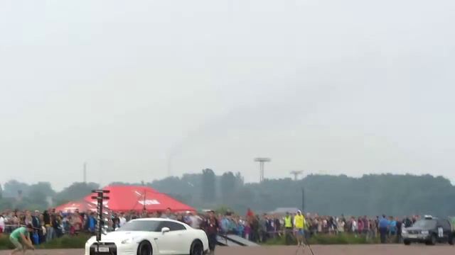 Чемпионат Украини з драг-рейсингу (1-ий этап Черкасси ) nissan gtr смотреть онлайн