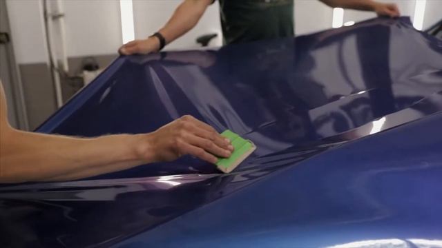 Audi E-Tron - Ultramarine Violett смотреть онлайн