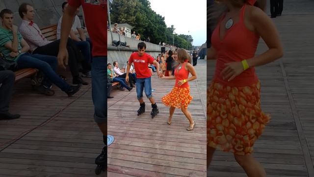 Сальса на Роликах / Rollerblade Salsa смотреть онлайн