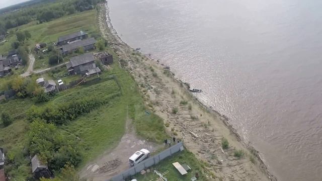 Полет на квадрокоптре, Медведчикова баня смотреть онлайн