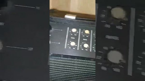 Гитарный усилитель R221 (Vermona Regent R221)