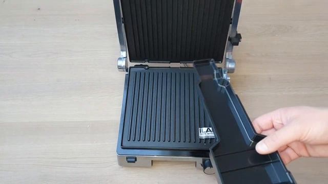 Silvercrest Kontaktgrill 3 in 1 mit Beschichting und 2000 W in Edelstahl 385923 смотреть онлайн