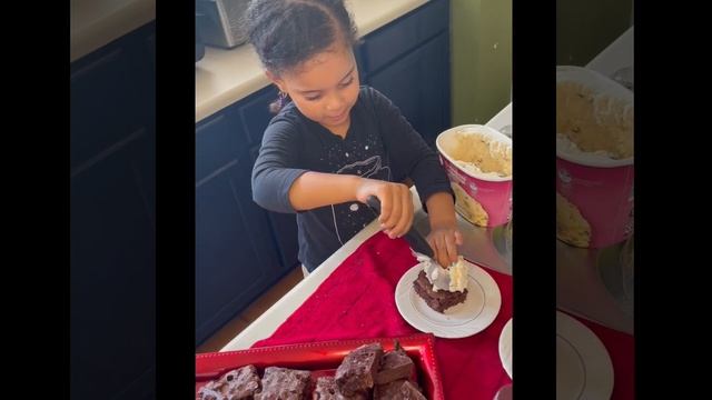 Hello pandas ?! BROWNIE A LA MODE смотреть онлайн