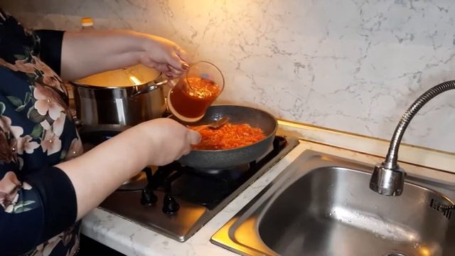 Борщ с фасолью и свёклой - Обалденный обед! смотреть онлайн