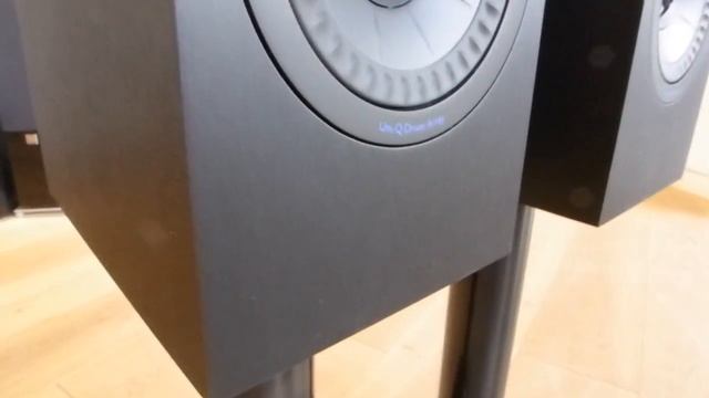 KEF Q150 Altavoces Speakers смотреть онлайн