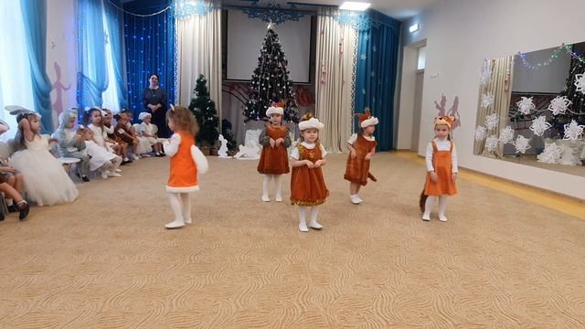 новогодний корпоратив у детей? смотреть онлайн