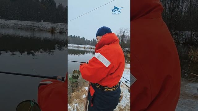 Песчаный берег. Бомбарда. Активная рыбалка на форель. Подмосковье. смотреть онлайн