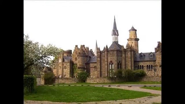 Places to see in ( Kassel - Germany ) Lowenburg Castle смотреть онлайн