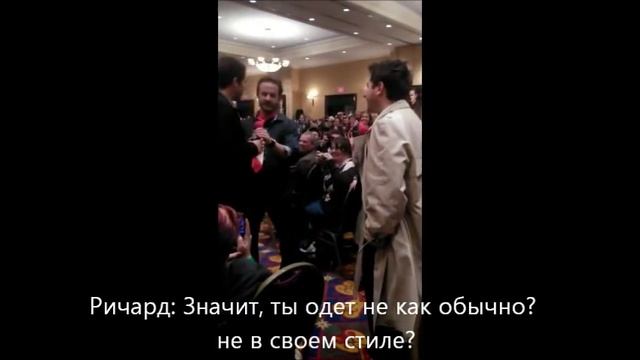 Миша крадет у фаната плащ XDD смотреть онлайн