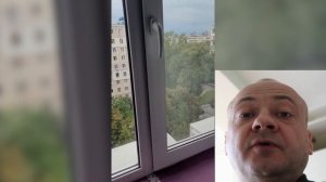 Окно открылось в двух положениях, при открытии под наклоном. Что делать?