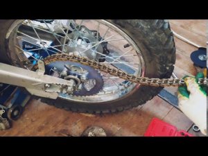 Как укоротить цепь на мотоцикле?