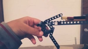 МЕХАНИЧЕСКАЯ РУКА ИЗ ЛЕГО!!