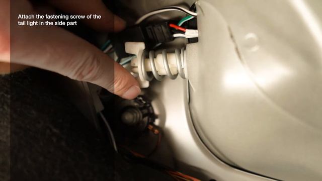 OSRAM LEDriving® tail lights for VW Golf VI Installation Video (EN) смотреть онлайн