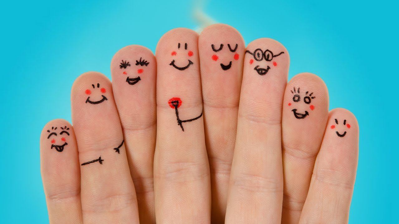 СКОЛЬКО ПАЛЬЦЕВ Я СЕЙЧАС ПОКАЗЫВАЮ?