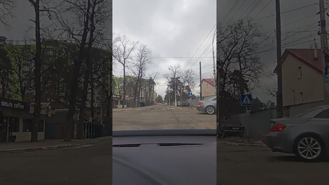 Муж учит жену вождению на механике.(1й раз после автошколы) смотреть онлайн