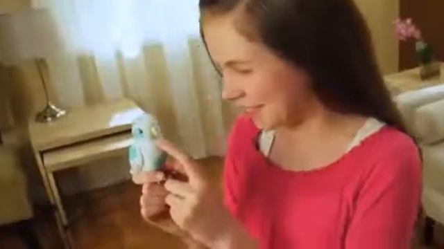 Интерактивная птичка Moose Little Live Pets (Литл Лив Петс) смотреть онлайн