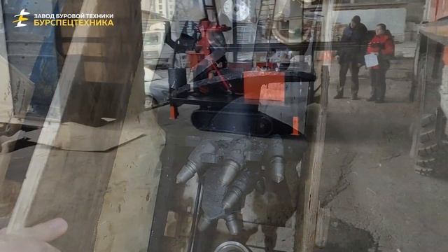 Самоходная малогабаритная буровая установка СБУ 29ЛС. Отгрузка. Видео от ЗБТ смотреть онлайн