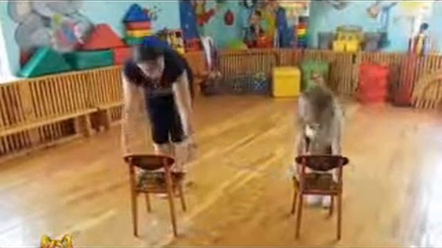 Игротека - «Упражнения на стуле» смотреть онлайн