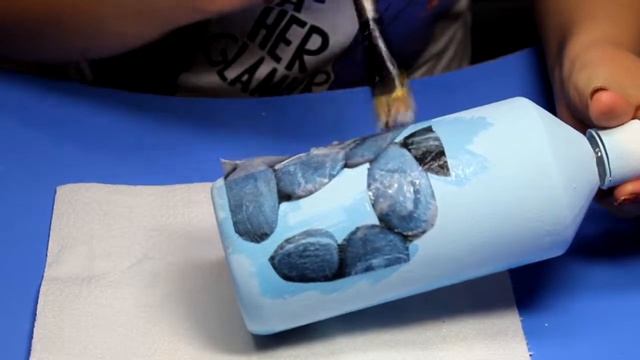 Декупаж мастер-класс. Бутылочка для жидкого мыла смотреть онлайн