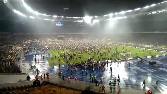 Dnipro vs Napoli 1 0 After Match 'Pitch invasion' 2015 днепр наполи 1 0 после матча смотреть онлайн