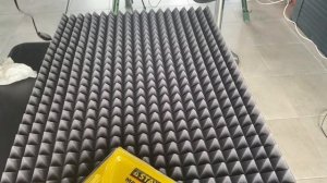 Как резать и чем клеить поролон.