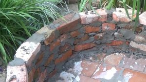 Декоративный прудик   своими руками из кирпича .  Переделка. Decorative pond.Reconstruction.