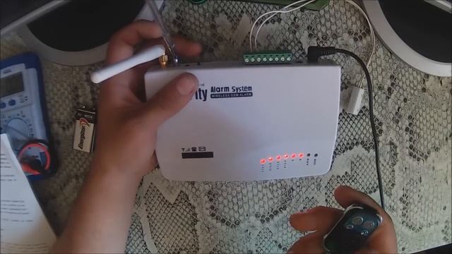 Китайская (Алиэкспресс) GSM беспроводная домашняя охранная система. Обзор, настройка смотреть онлайн