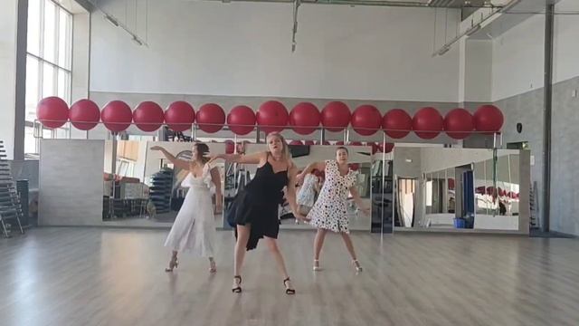 Bachata ? - Te Espero ?Бачата для начинающих ✨ Хореограф Ангелина Донец смотреть онлайн
