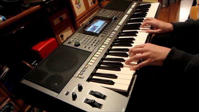 Czerwona jarzębina Yamaha PSR S770 смотреть онлайн
