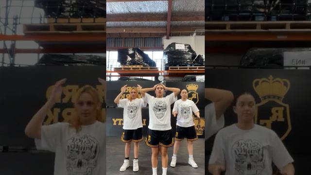 [RF LIVE] WHAT A NIGHT choreography - The Royal Family Instagram смотреть онлайн