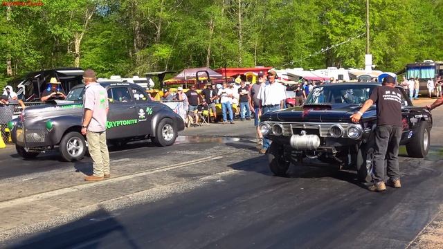 Southeast Gassers Reviving the Golden Age of Drag Racing at Shadyside Dragway смотреть онлайн