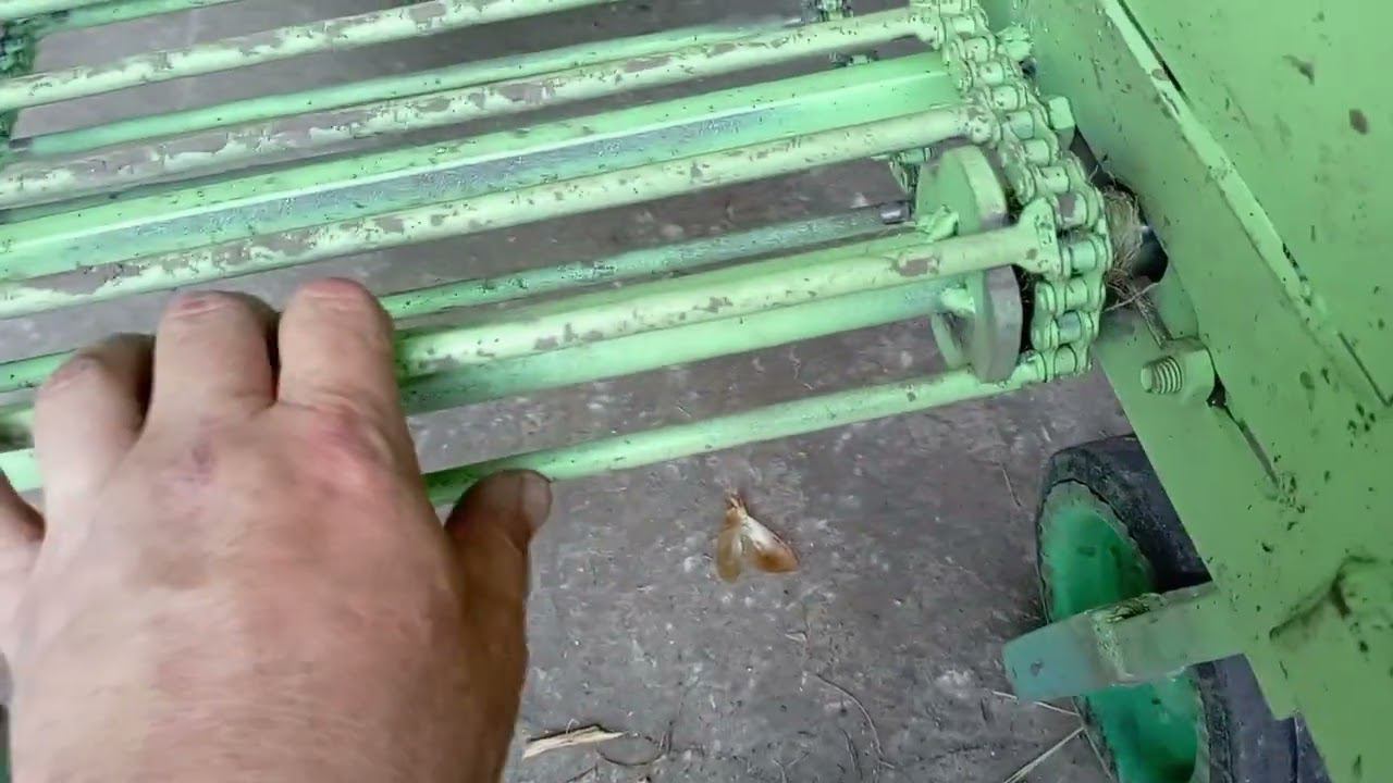 Самодельная транспортёрная картофелекопалка с автономным приводом