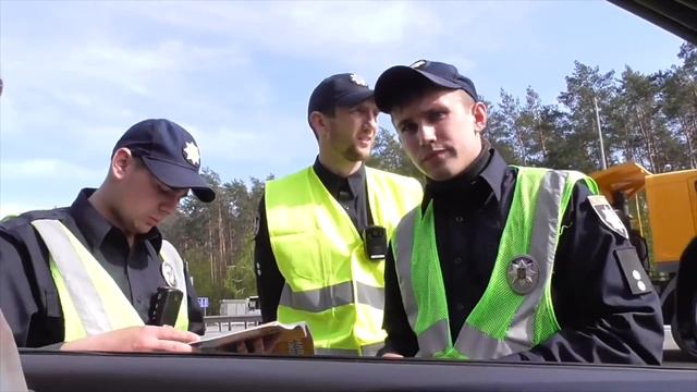 Гопники в полицейских погонах смотреть онлайн