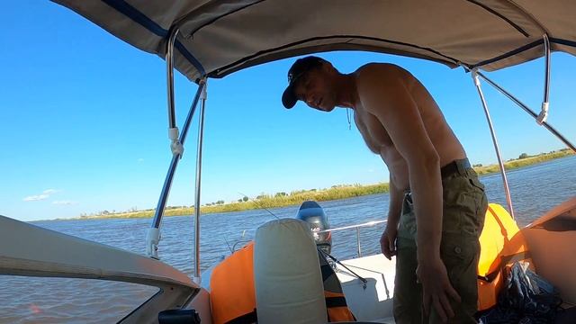 Трофейные верхогляды и хорошая ауха. Рыбалка одного дня. смотреть онлайн