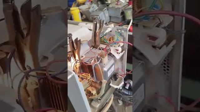 Prueba de funcionamiento Magnetron Daewoo RM228 71026BD смотреть онлайн