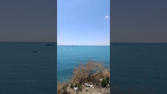 Завораживающие виды моря с обрыва, Толстый мыс, Геленджик смотреть онлайн