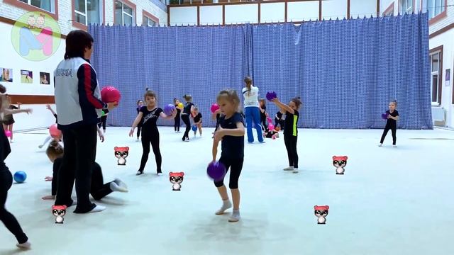 Занятие художественной гимнастикой | Деньги и время на ветер смотреть онлайн