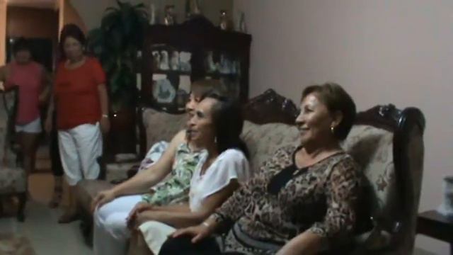 2016. CHICAS, CHICAS Y MAS CHICAS DEL FLORA TRISTAN Y SUS PROFES. смотреть онлайн