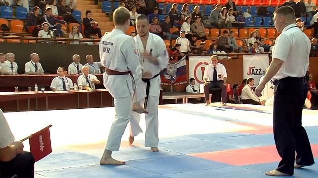 European Championship in Armenia, Artem Layalikov (RUS) vs Marin Enchevski (BGR) смотреть онлайн