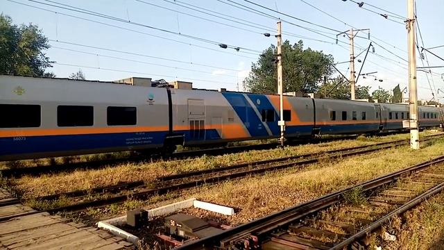 Электровоз KZ4AC-0017 пассажирский поезд сообщением 105 Алматы-2 Петропаловск тальго тулпар. смотреть онлайн