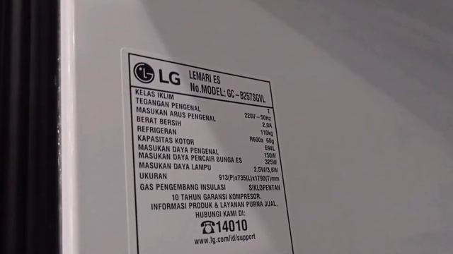 Kulkas LG GC-B257SGVL Side By Side Black Glass Door