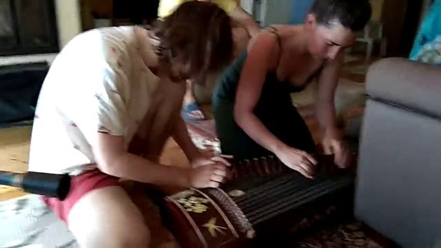 Влад у Весы осваивает новый инструмент 27.07.19 смотреть онлайн