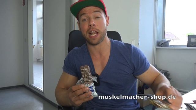 Weider Yippie! Protein Bar Review смотреть онлайн