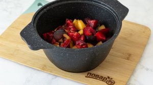 Яблочное пюре со сливами на зиму