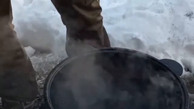 КАК МЫТЬ ЧУГУННЫЙ КАЗАН смотреть онлайн