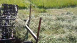 Малая механизация при заготовке сена.